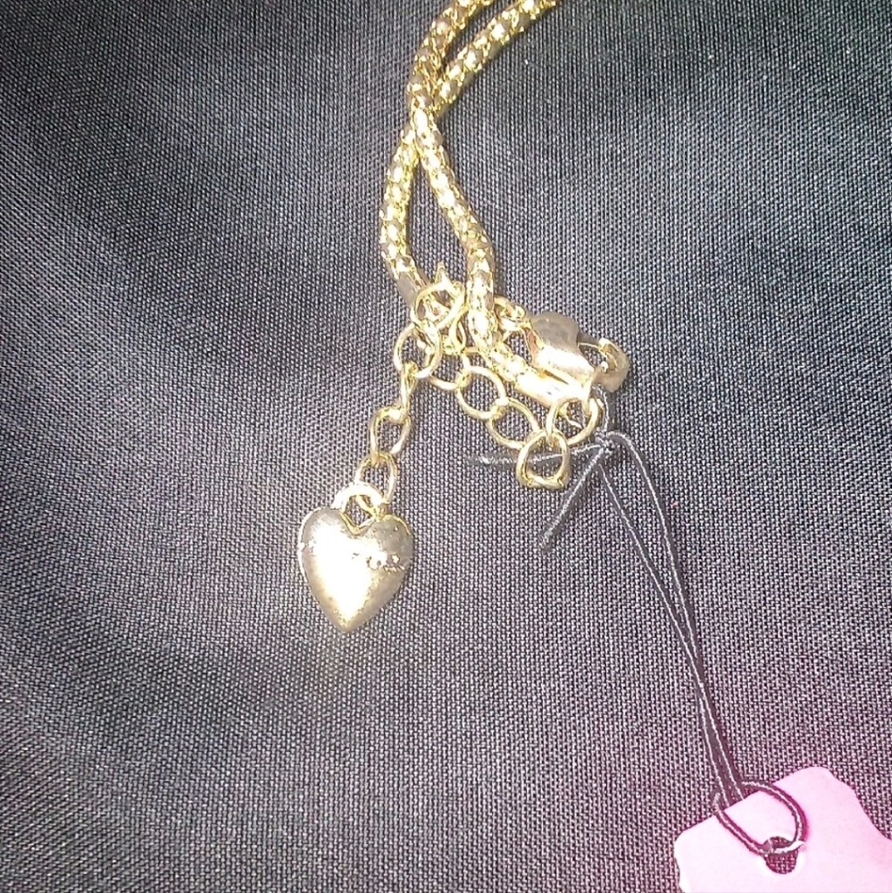 New In Box Betsey Johnson Women's Gold Color Chopper Necklace - Picture 5 of 7